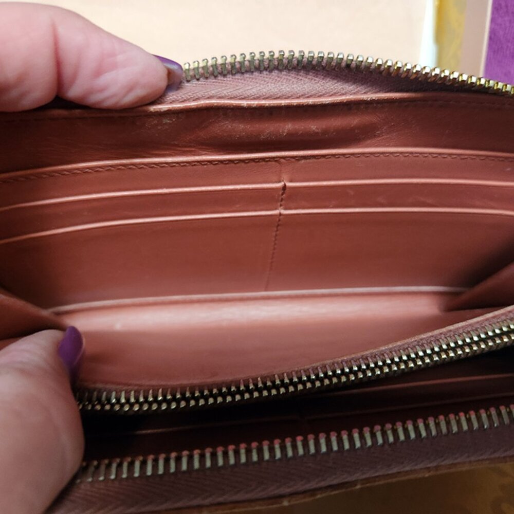 Miu Miu Wallet - Beautiful Condition, With Box - image 6